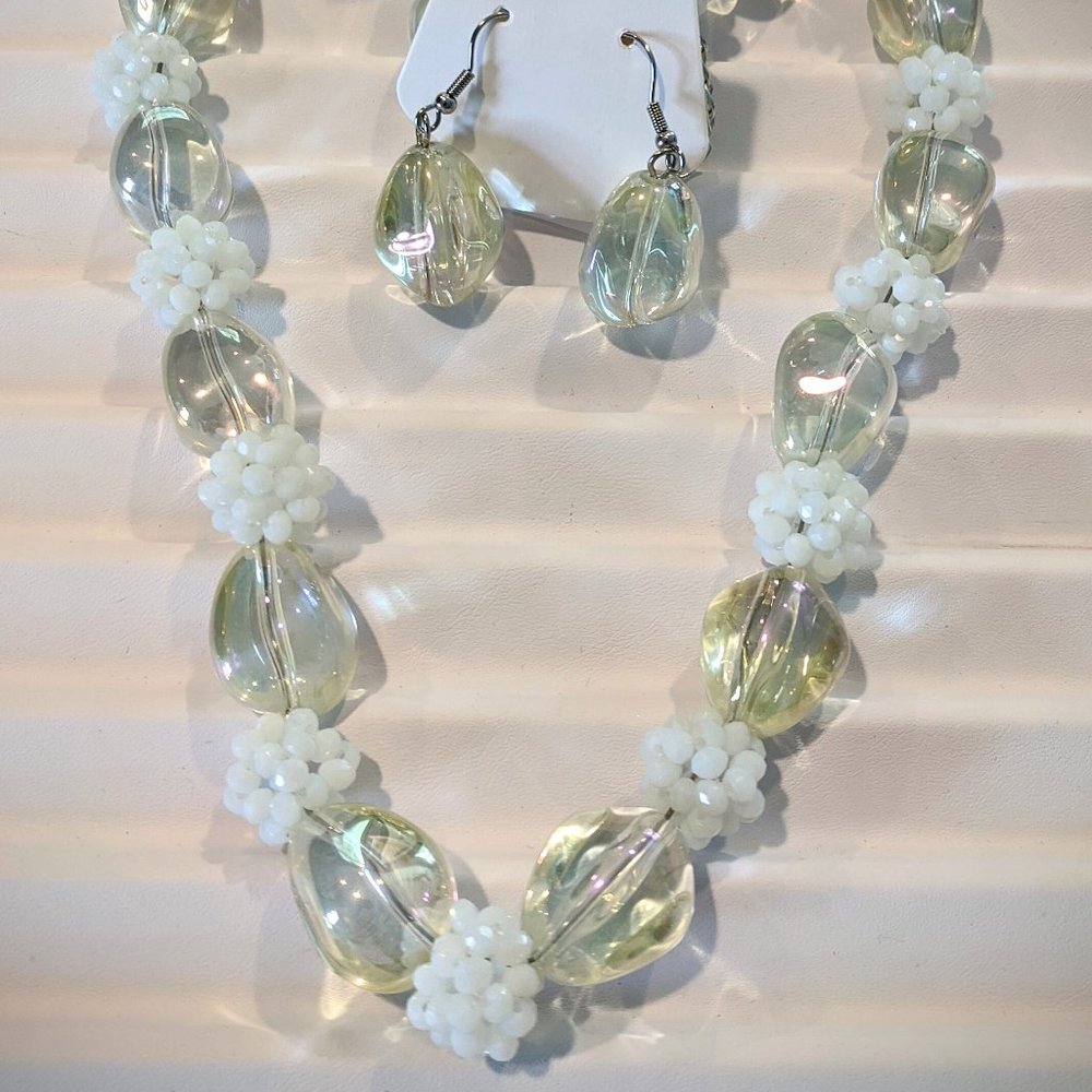 Aurora Borealis & White Bead Glass Necklace Set